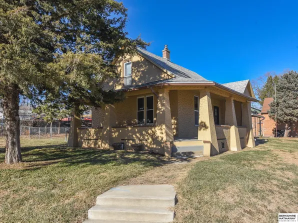 2300 Madison St, Omaha, NE 68107