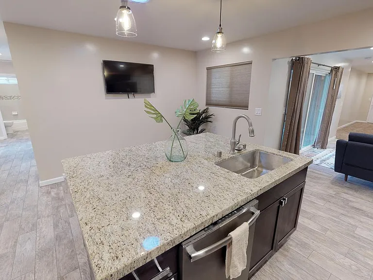 1751 Catalina Blvd — Photo 6
