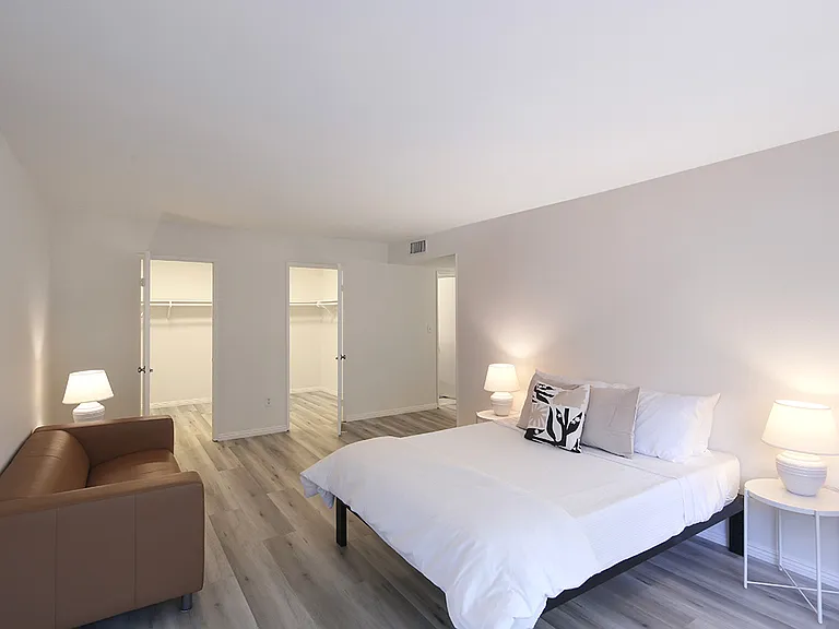 382 E California Blvd #101 — Photo 25