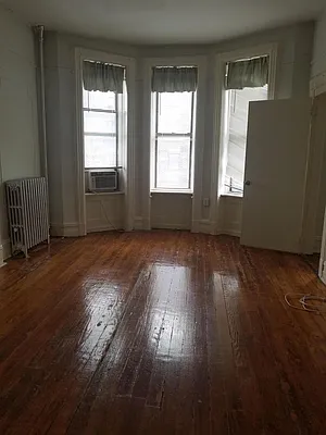 Rented by Bedford Brownstone Realty | media 4