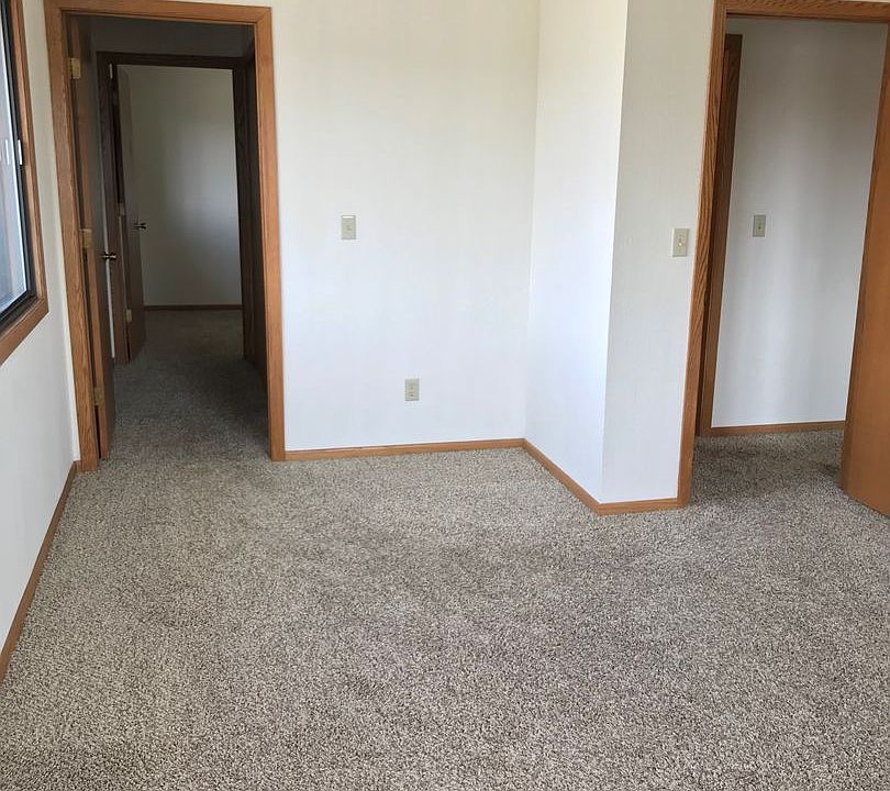 Garay Lane 1470 & 1490 Garay Ln Port Washington WI Zillow