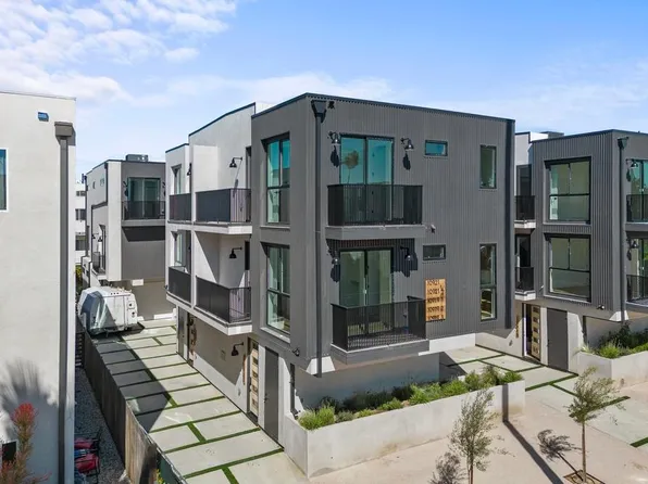 10921 Hesby St #1/2, North Hollywood, CA 91601