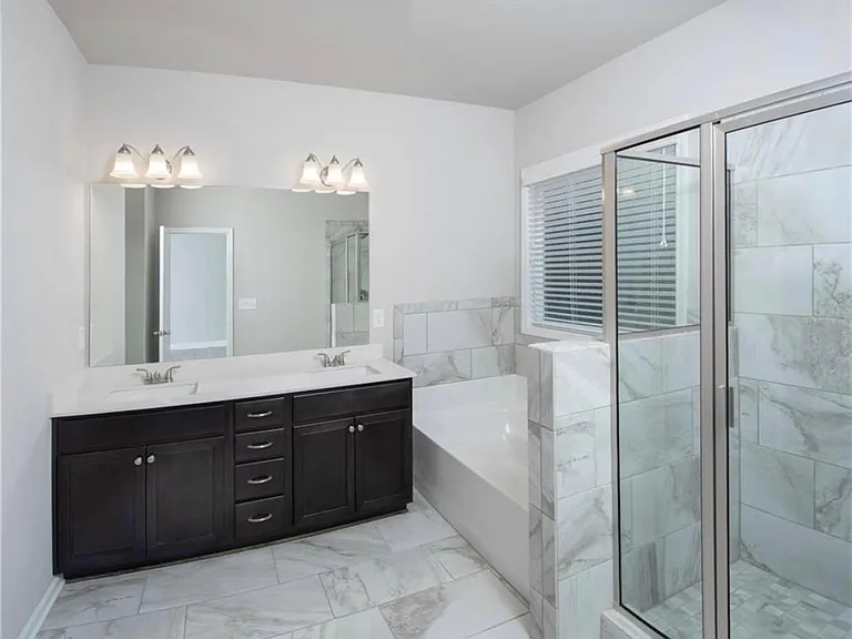 5340 Briggs St #10 — Photo 8