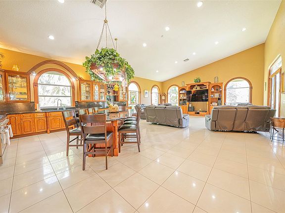 2nd image of 14630 Luray Road