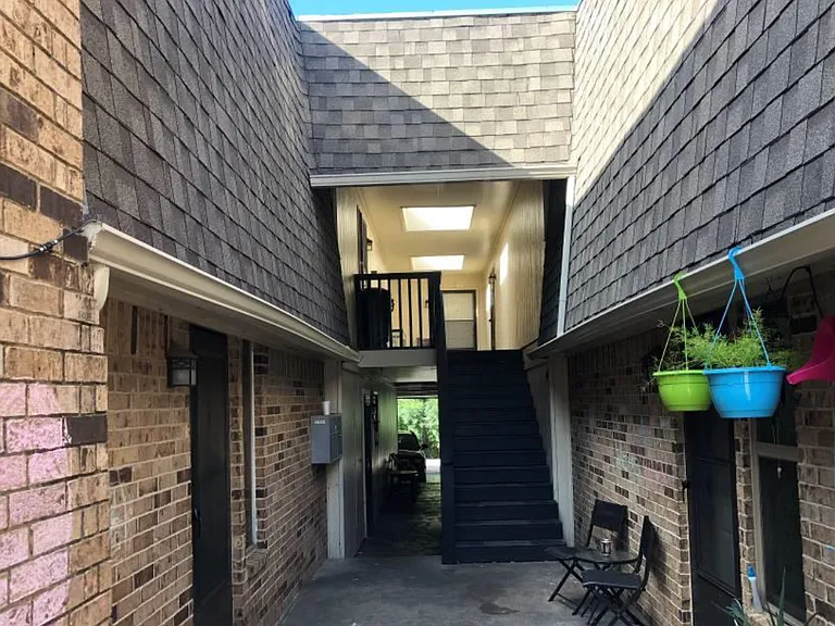 3319 Crites St — Photo 9