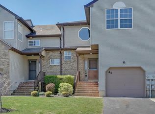 44 Atrium Way, Manalapan, NJ 07726