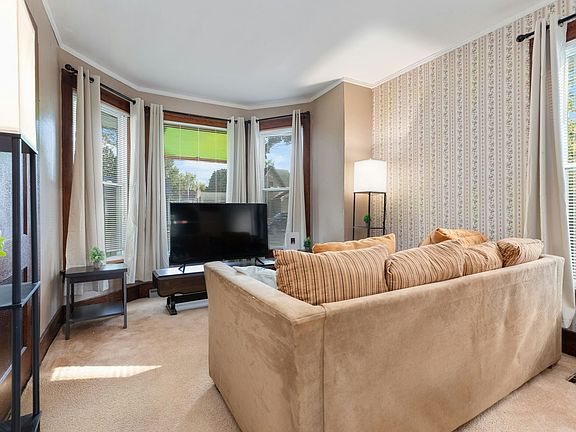 2nd image of 511 S 3rd St #1