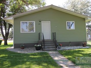 290 S 9th Ave, Forsyth, MT 59327