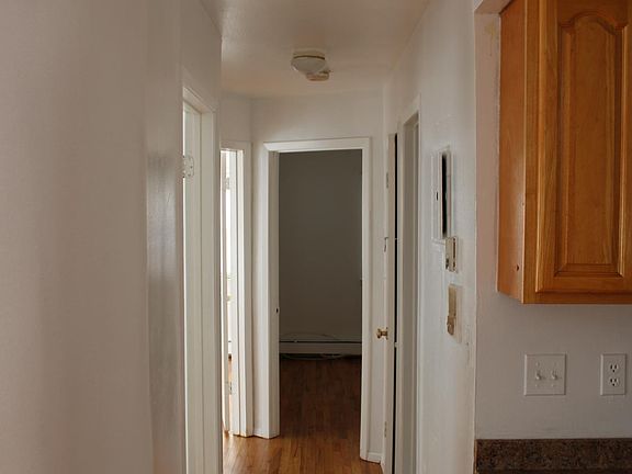 4th image of 25121 57th Ave Floor 1