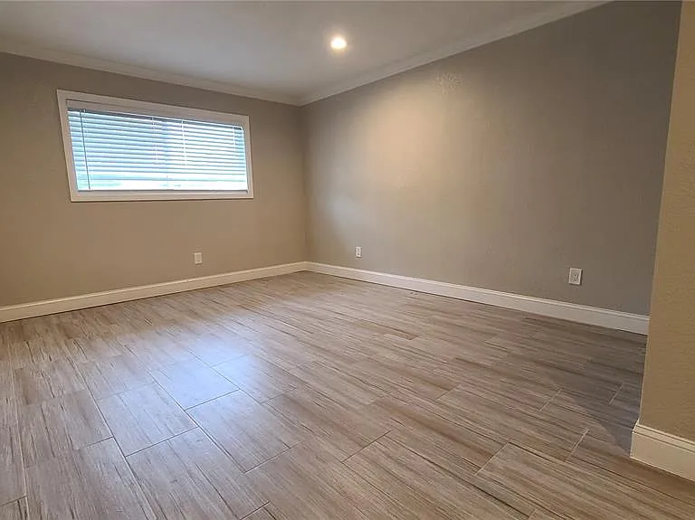 1718 Cardinal Dr — Photo 10