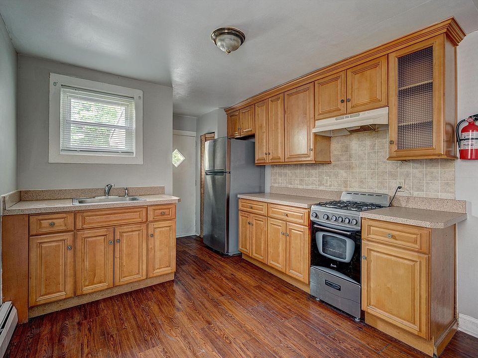 329 East Union Street 2 329 E Union St Burlington NJ Zillow