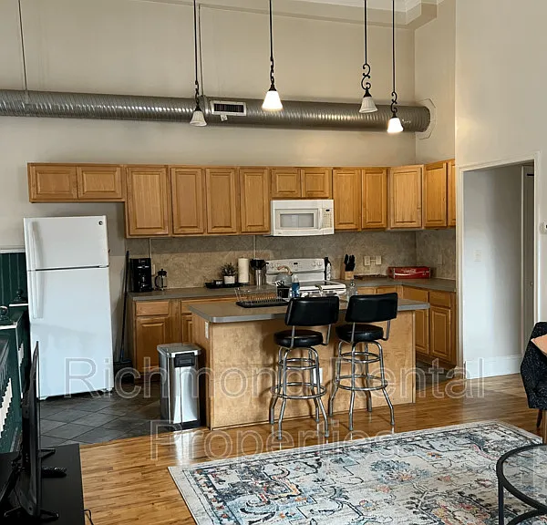 11 E Broad St #5 — Photo 12