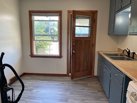 5th image of 6651 W Lisbon Ave #4