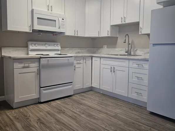 Carmichael Cove, 2531 Carmichael Way #21-8, Carmichael, CA 95608