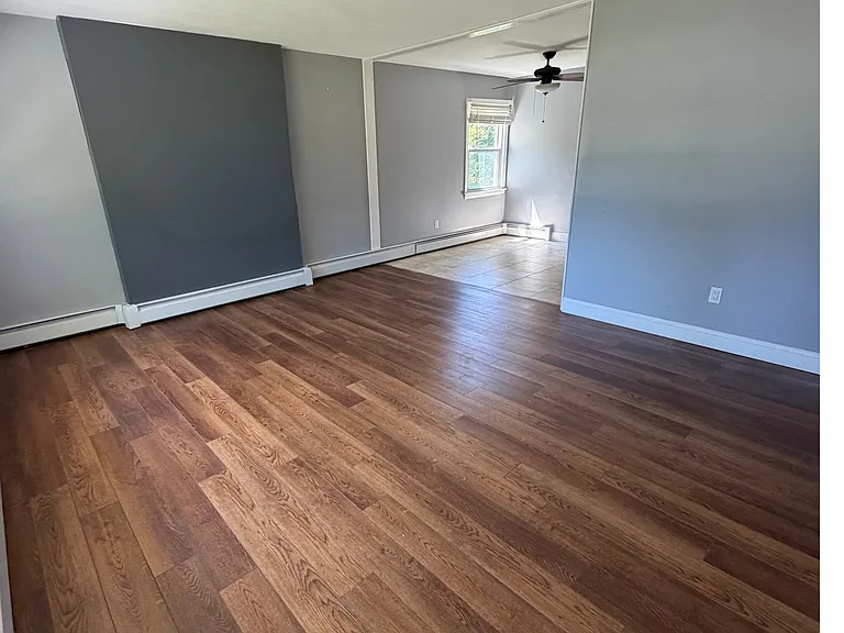 17 Sherman Rd — Photo 2
