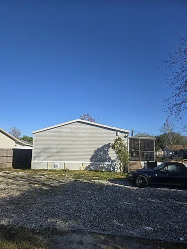 605 Cadillac Blvd Photo 1