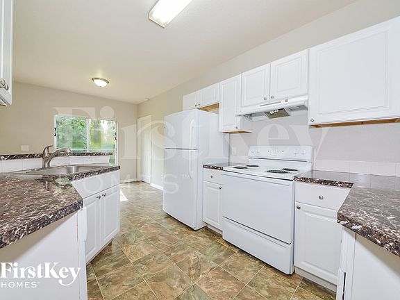 5th image of 4448 N Biscayne Dr