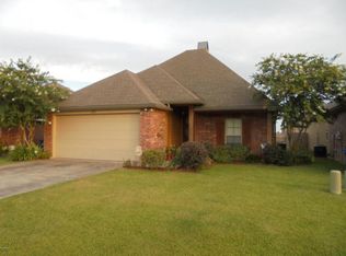 102 Tara Oak Dr, Carencro, LA 70520