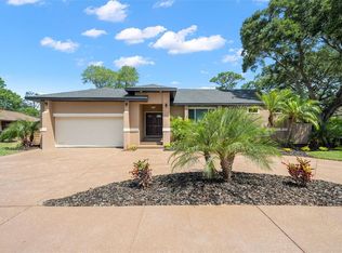 107 Rosewood Dr, Palm Harbor, FL 34685