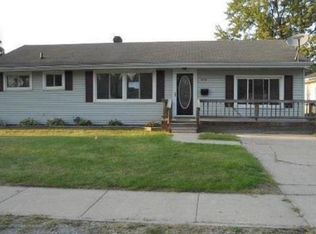 830 Pioneer Trl, Saginaw, MI 48604