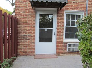 115 Talbott St #115, Rockville, MD 20852