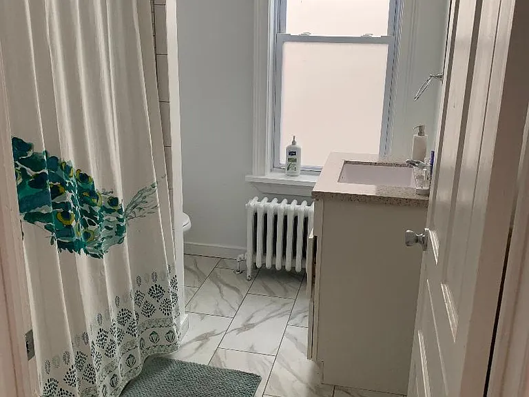 241 S 45th St #3 — Photo 10