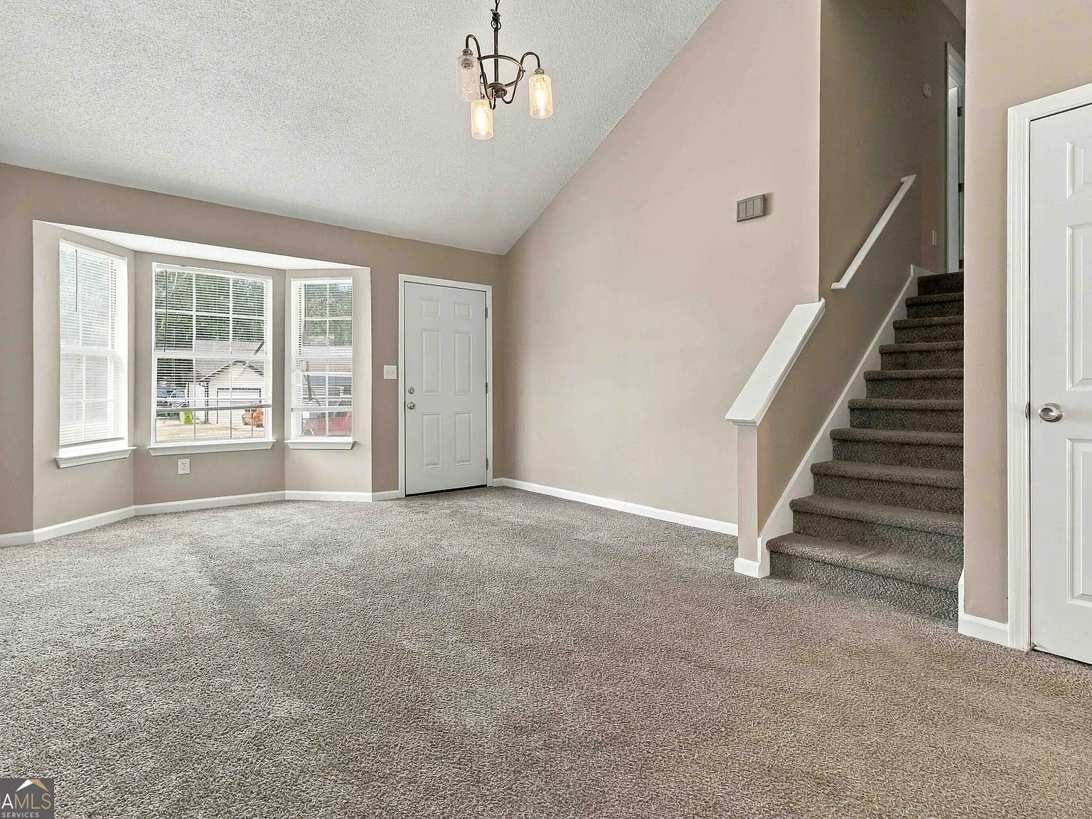 3 bed, 2.5 bath, 1560 sqft, $1,850 — Photo 4