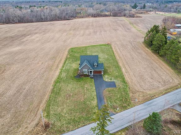 4th image of 2181 Woodard Rd