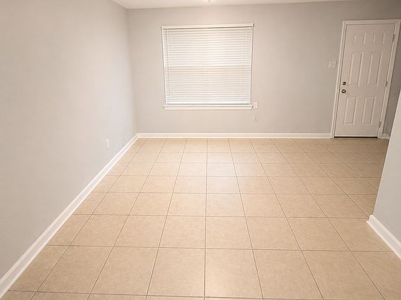 3rd image of 3696 Buffalo Rd