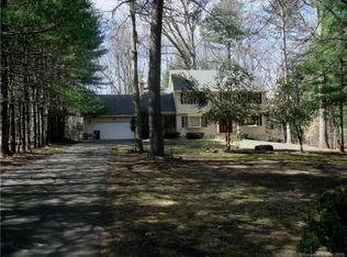 35 Krystal Ln, Windsor, CT 06095