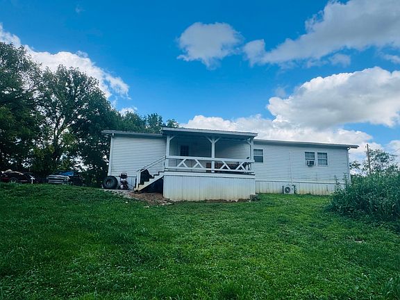 5th image of 121 Black Creek Rd
