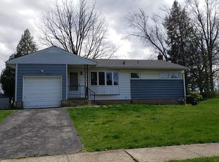 2077 Aster Rd, Bethlehem, PA 18018