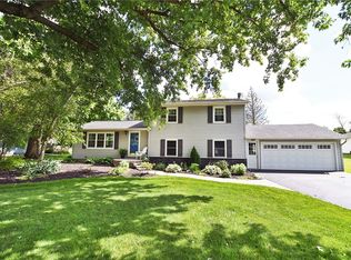 510 Tanner Ln, Macedon, NY 14502