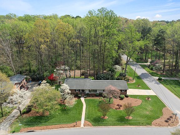 2nd image of 1600 Medfield Rd