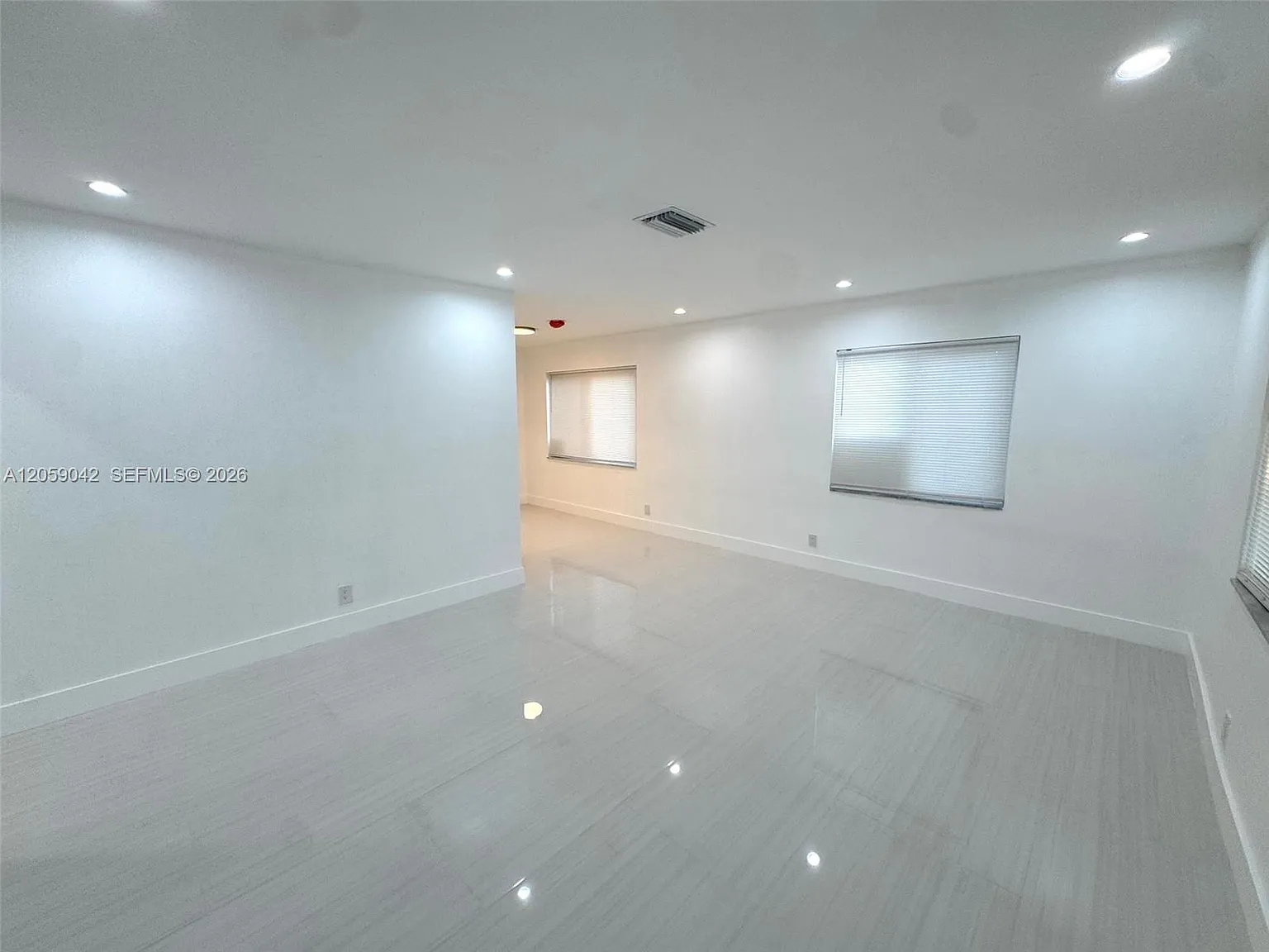 Almar Estates Resub — Photo 4