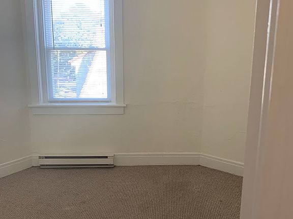 4th image of 4911 Newport Ave APT 12