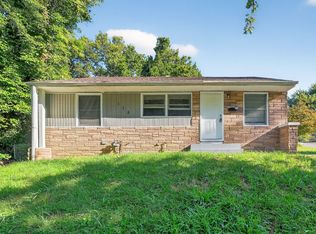 115 Spring Garden Dr, Saint Louis, MO 63137