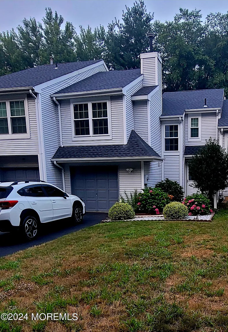 109 Malibu Dr photo 1