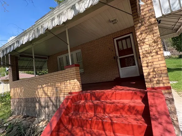 474 Hochberg Rd, Pittsburgh, PA 15235
