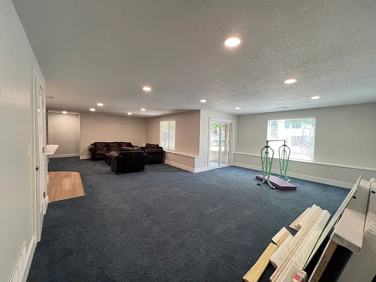2213 E Myrtlewood Ct — Photo 11