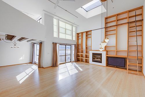 1st image of 139 Welsh St APT 12