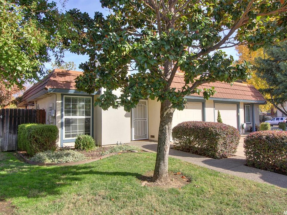 1st image of 2359 Bridlewood Dr