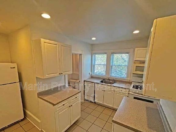3rd image of 61-63 Church St #61-2
