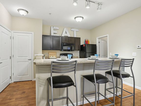5th image of 1058 Enclave Blvd #A8176a700