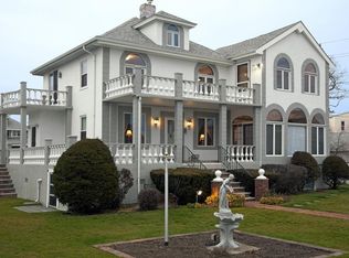 65 H St, Hull, MA 02045