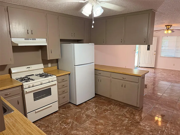 7406 Southgate Ln #A — Photo 15