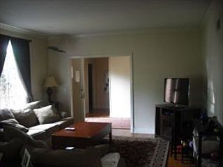3rd image of 204 N Montgomery St