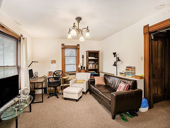 3rd image of 528 S 5th Ave APT 3