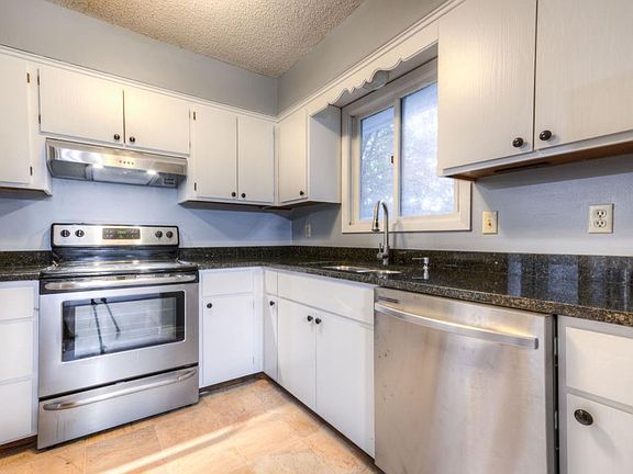 2nd image of 1564 Edgerton St