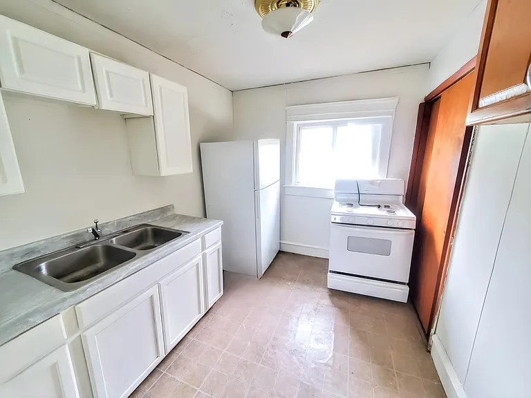 294 Main St #2 — Photo 13